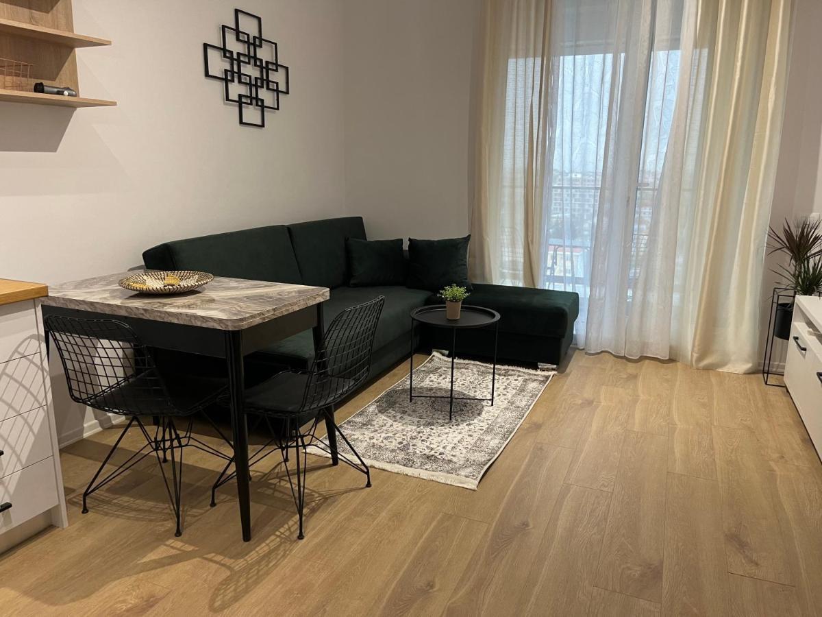 Comfy Nest Apartment- Free Parking ติรานา ภายนอก รูปภาพ